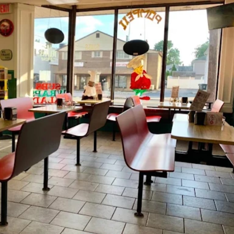 Casual Dining with a Neighborhood Feel